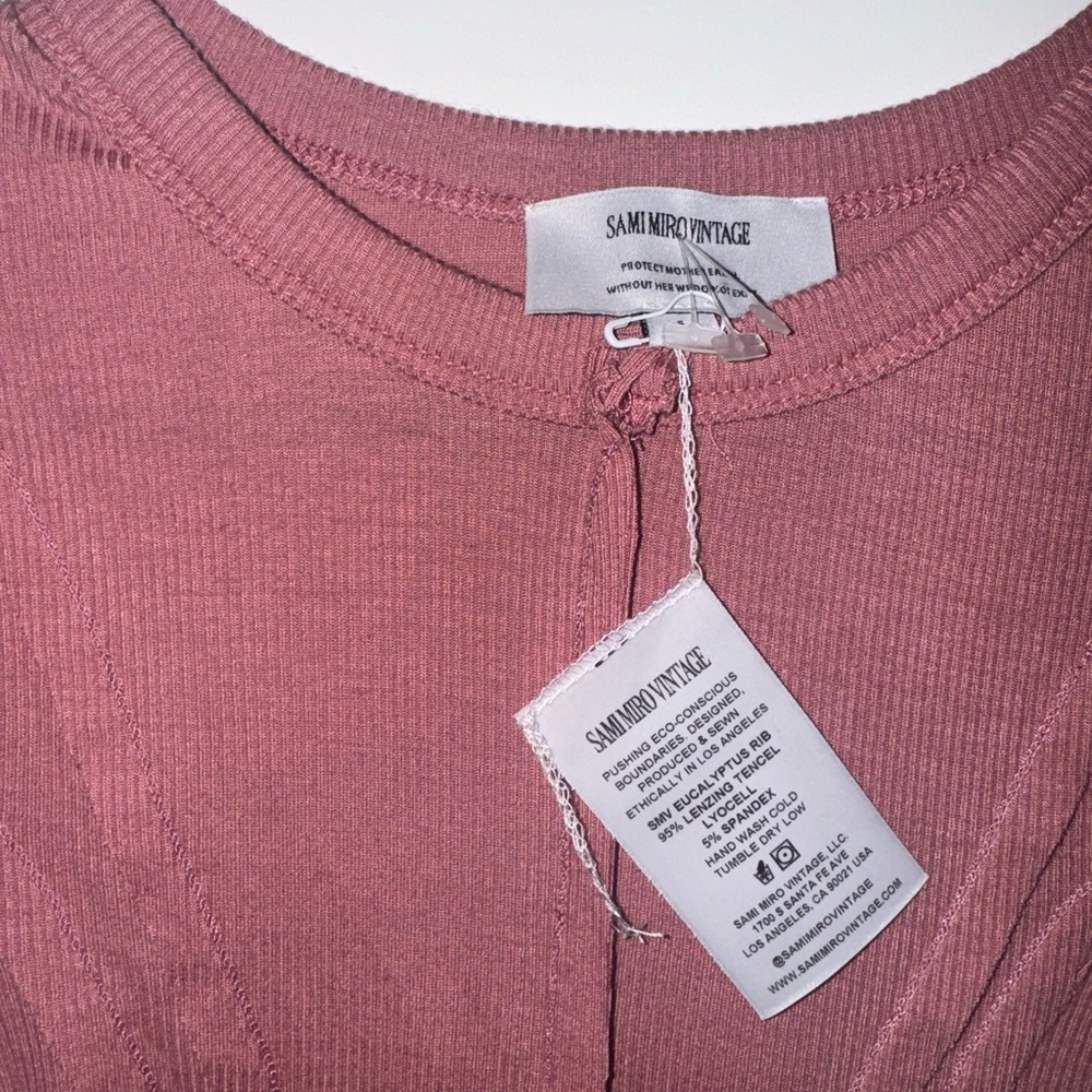Sami Miro Vintage NEW WITH TAGS Asymmetric Baby Rib Tee Size Small S 🩷 - Picture 4 of 5